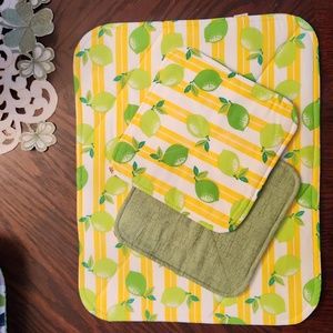 Handmade Table Hotpad & Potholders set.